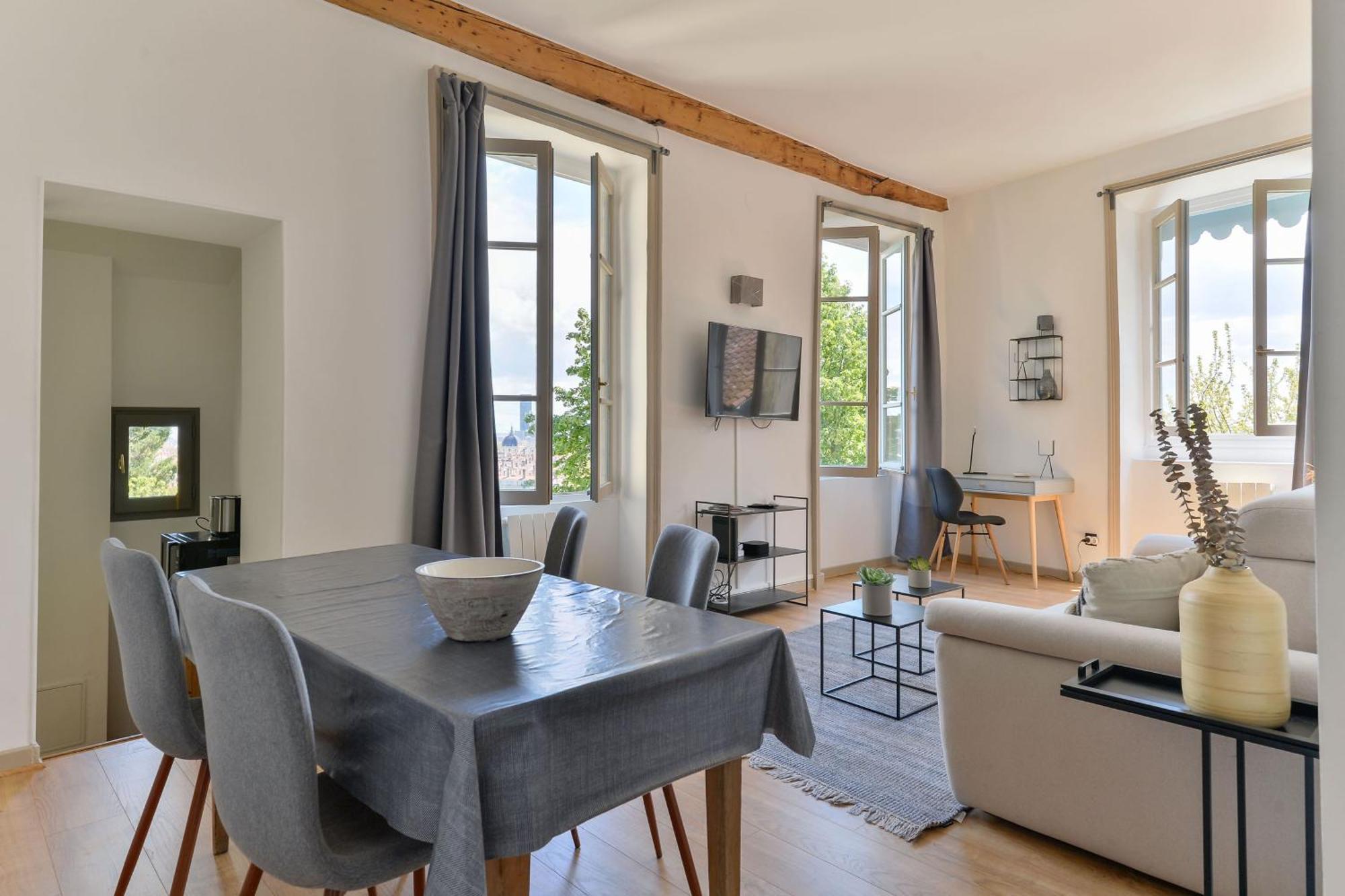 Ferienwohnung Les Jardins Du Gourguillon Lyon Exterior foto